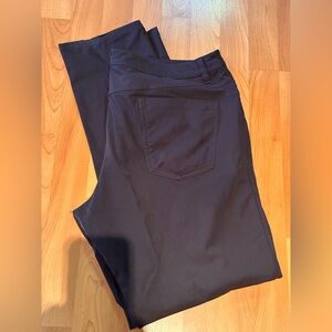 Lululemon Men’s Pants – Size 38, Grey